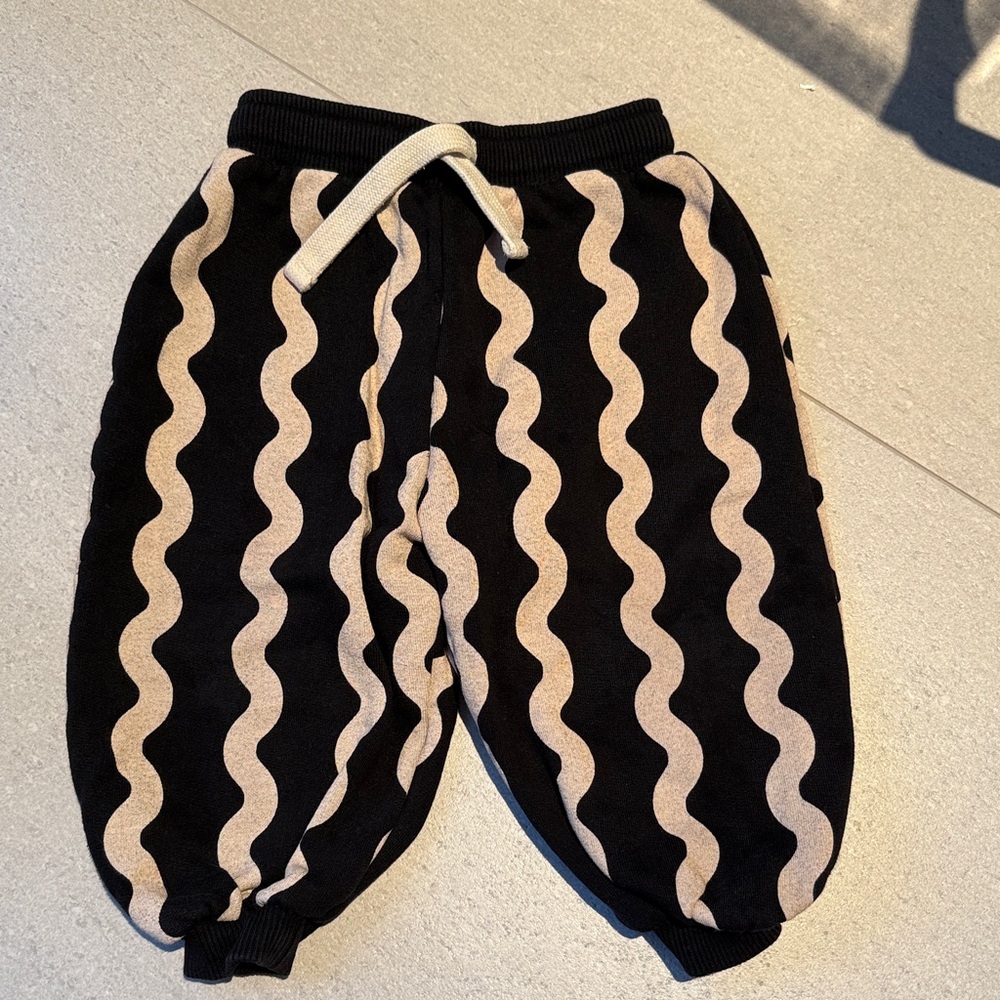 Meme Black and Cream Wave Pattern Joggers